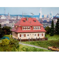 130464 Faller 2-onder-1 kap woningen 130464 Faller 2-onder-1 kap woningen