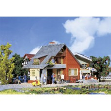 131225 Faller Huis met balkon