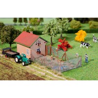 130328 Faller Kippenhok + buitenren 130328 Faller Kippenhok + buitenren