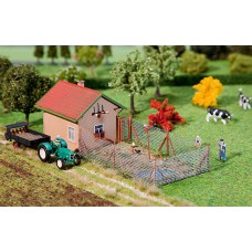 130328 Faller Kippenhok + buitenren 130328 Faller Kippenhok + buitenren