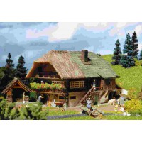 131290 Faller Schwarzwald boerenhuis HOBBY 131290 Faller Schwarzwald boerenhuis HOBBY