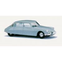 48000 Citroën DS 19 Limousine 55 - Licht groen