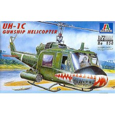 050 Italeri Helikopter UH-1C Gunship Helicopter