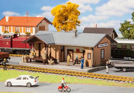 131211 Faller Goederenloods HOBBY