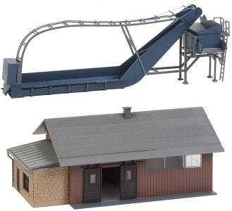 130184 Faller Laad- en losplaats voor bieten met opslagloods