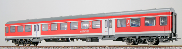 36515 ESU Pullman n-Wagen Bnrz 450.3, 22-35 932-9, 2. Kl. DB verkeersrood