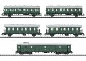 22394 + 23458 Trix Elektrische locomotief serie 44.5 MFX - DCC Sound plus 5-delige set personenrijtuigen Insider Club 2021